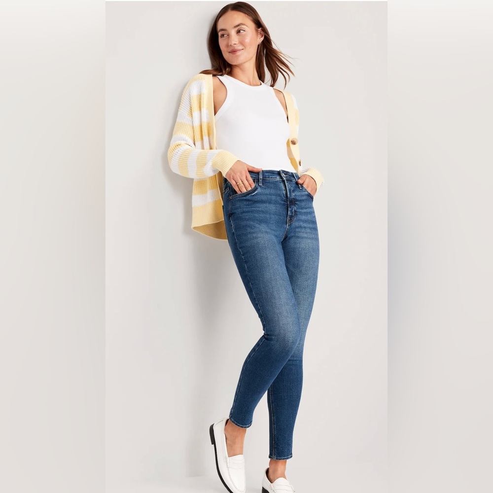 OLD NAVY ROCKSTAR SUPER SKINNY Stretch High Rise Jean size 6 NWT